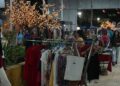 La Feria de Moda Circular llenó de emprendedores el Paseo del Padre.