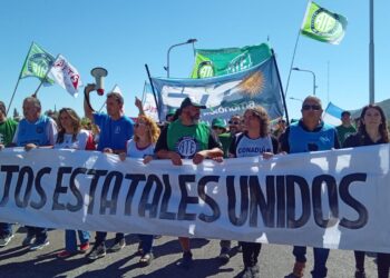 Reclamo Inter sindical frente a Terrazas del Portezuelo.