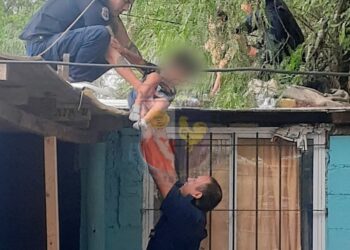 La Policía rescató a un menor tras una denuncia de su madre