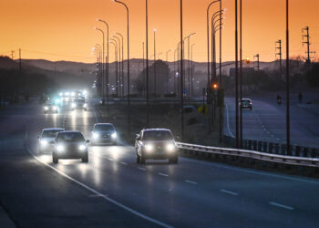 La intensa lluvia generó un apagón en la avenida Santos Ortiz, en el tramo que va de Sarmiento a Falucho