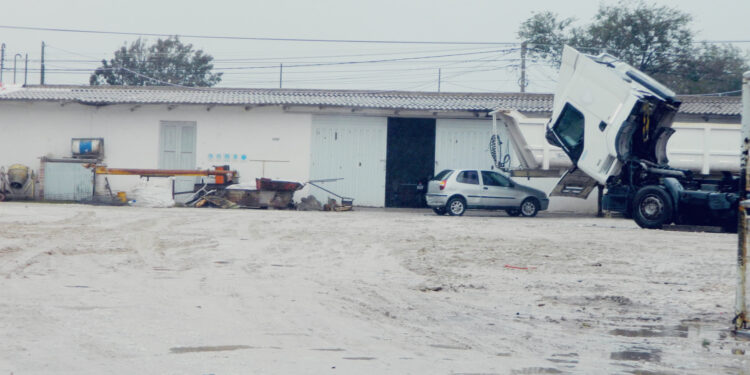 Yeso San Luis se comprometió a dar una solución a las denuncias de vecinos