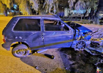 Un auto volcó en la zona sur de la ciudad de San Luis