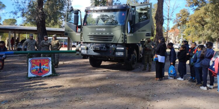 El día del Ejército junto a los jardines