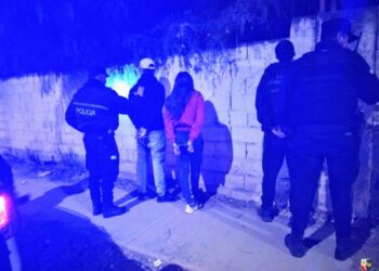 Demoraron a tres personas que intentaron robar cables en un club