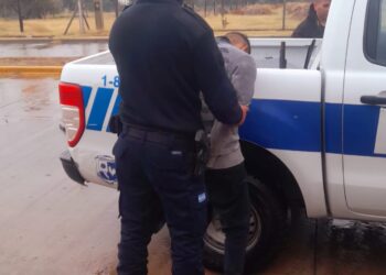 Se hizo pasar por dueño de la camioneta que manejaba. Era robada y fue demorado