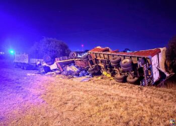 Un joven falleció tras el vuelco de un camión en la Autopista de las Serranías Puntanas