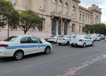 Mañana el Concejo tratará un aumento del 5% en la tarifa de taxis