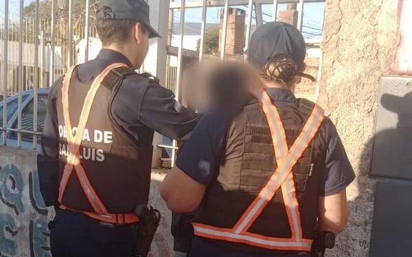 Por orden de la Justicia provincial, la Policía puso al resguardo a dos adolescentes por una causa de incendio y hurto en grado de tentativa