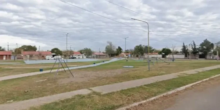 Se bajó de un auto, apuntó y les dio por lo menos tres tiros a dos hermanos