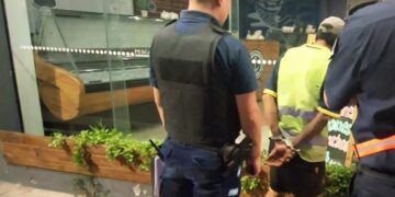 Demoran a hombre por exigir dinero a conductores en San Luis