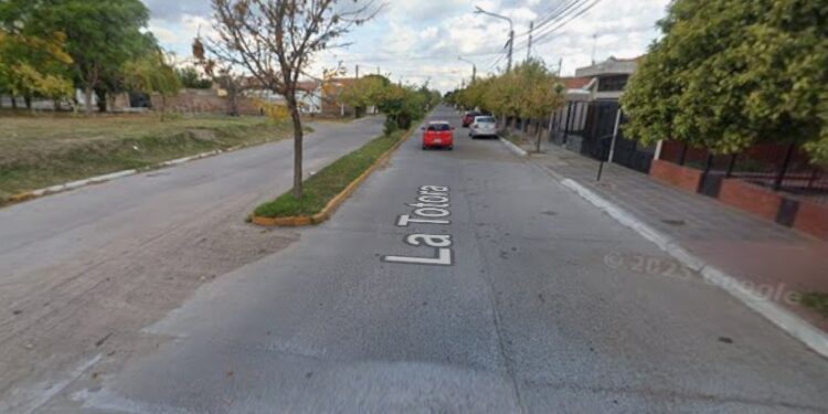 Grave hecho de inseguridad: murió una mujer que fue golpeada y encerrada en el baño en el barrio Cerro de la Cruz