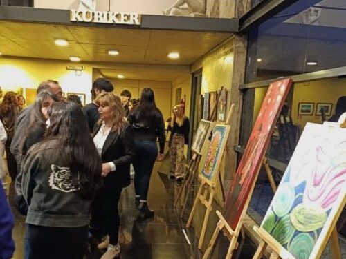 El Muhsal inaugura la exposición ‘Mujeres en colores’