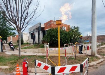 Convocan a vecinos de las calles 17, 41 y Juanón Lucero a tramitar el servicio de gas natural