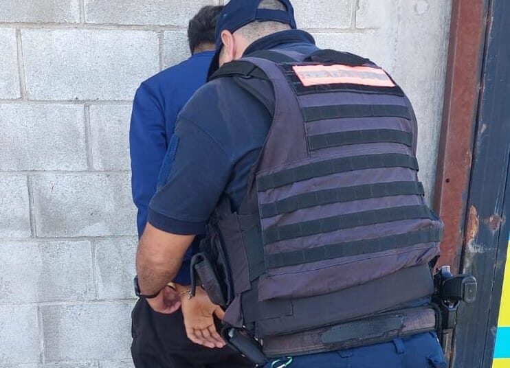 Demoraron a un motociclista tras evadir un control vehicular