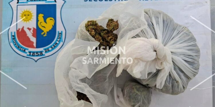 Incautaron envoltorios con marihuana tras un procedimiento preventivo