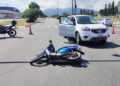 Una joven resultó herida tras un choque entre una motocicleta y un vehículo
