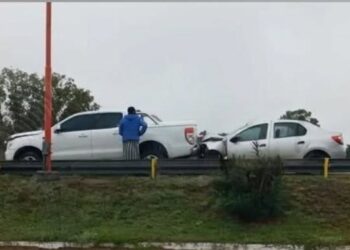 Choque en cadena en Av. Santos Ortiz