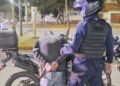 Robó en un lubricentro ingresando por el techo de noche. Fue detenido minutos despues