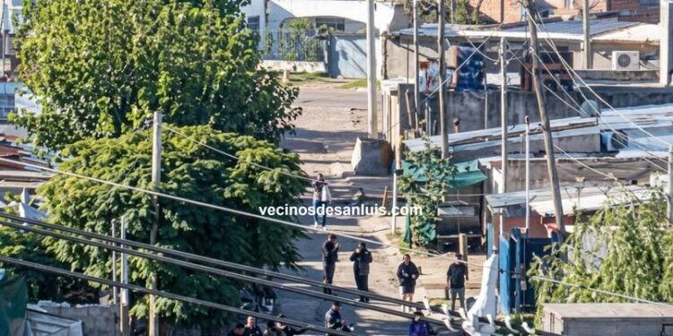 Violenta madrugada en el barrio Virgen de Luján: un hombre murió tras ser apuñalado
