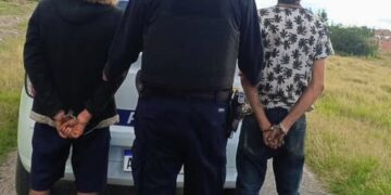 Sustraían cables de la vía pública. Fueron demorados