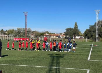 Corazón de Búfalo hizo hazaña en torneo infantil ante Vélez Sarsfield