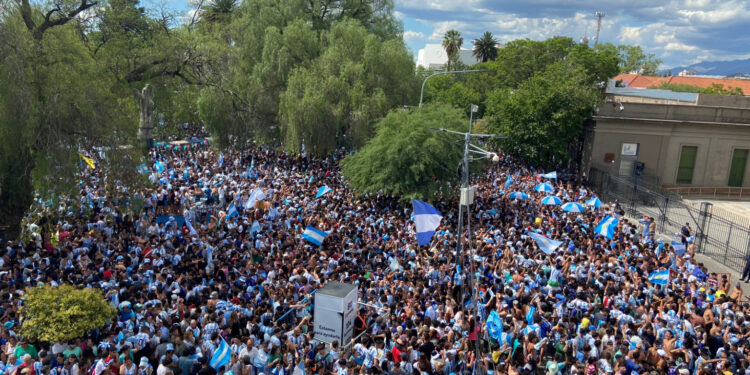 La Policía refuerza la prevención ante el cruce de Argentina e Inglaterra en el Mundial 2026