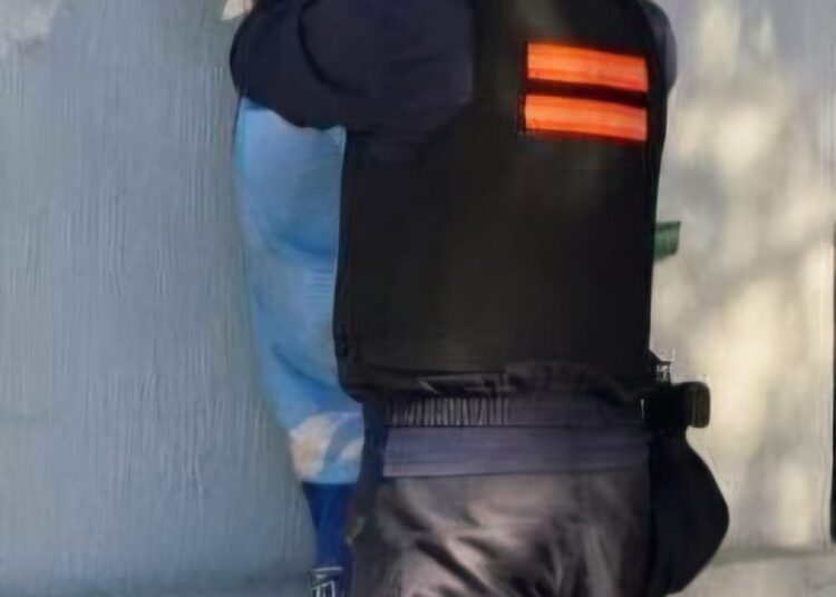 Demoraron a un hombre por ocasionar disturbios en la vía pública