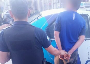 Dos demorados tras un operativo policial por un disturbio con disparos de arma de fuego en el barrio La República