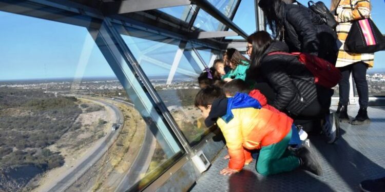 El Hito del Bicentenario invita a descubrir la historia de San Luis desde las alturas