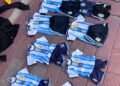 Demoraron a una mujer y pusieron al resguardo a dos adolescentes que sustrajeron indumentaria deportiva de un local comercial