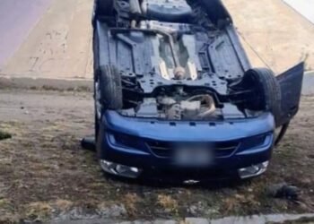 Una mujer resultó lesionada tras el vuelco de un automóvil