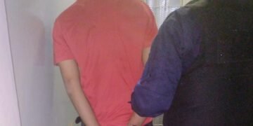 Demoraron a un joven que intentó robar en un domicilio y causó daños en un vehículo