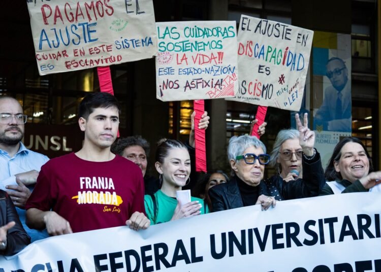San Luis también marchó en defensa del presupuesto universitario