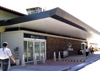 El aeropuerto reanuda sus operaciones este viernes